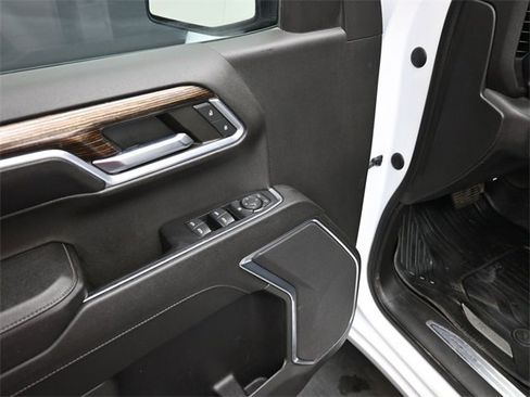 Used 2023 GMC Sierra 1500 SLE image 14