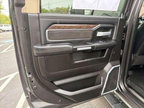 Used 2019 RAM 2500 Laramie AWD/4WD image 25