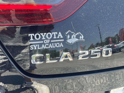 Used 2024 Mercedes-Benz CLA 250 4MATIC image 9