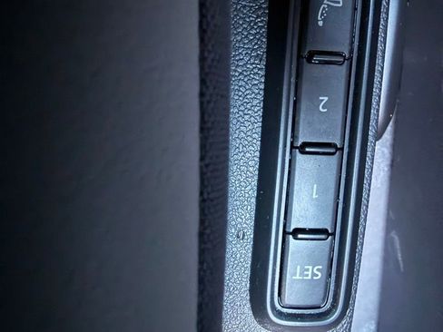 Used 2022 Volkswagen ID.4 Pro S image 18