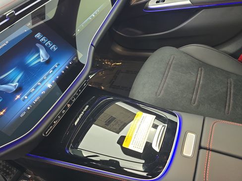 New 2026 Mercedes-Benz E 53 AMG e 4MATIC Sedan image 24