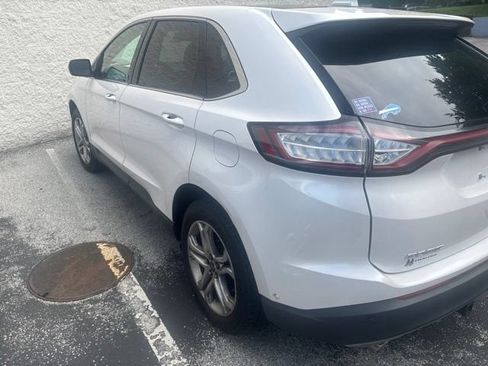 Used 2018 Ford Edge Titanium w/ Equipment Group 302A AWD/4WD image 3