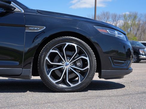 Used 2016 Ford Taurus SHO AWD/4WD image 13