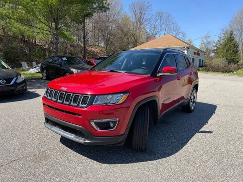 Used 2018 Jeep Compass Limited w/ Navigation Group AWD/4WD image 2