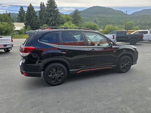 Used 2024 Subaru Forester Sport image 4