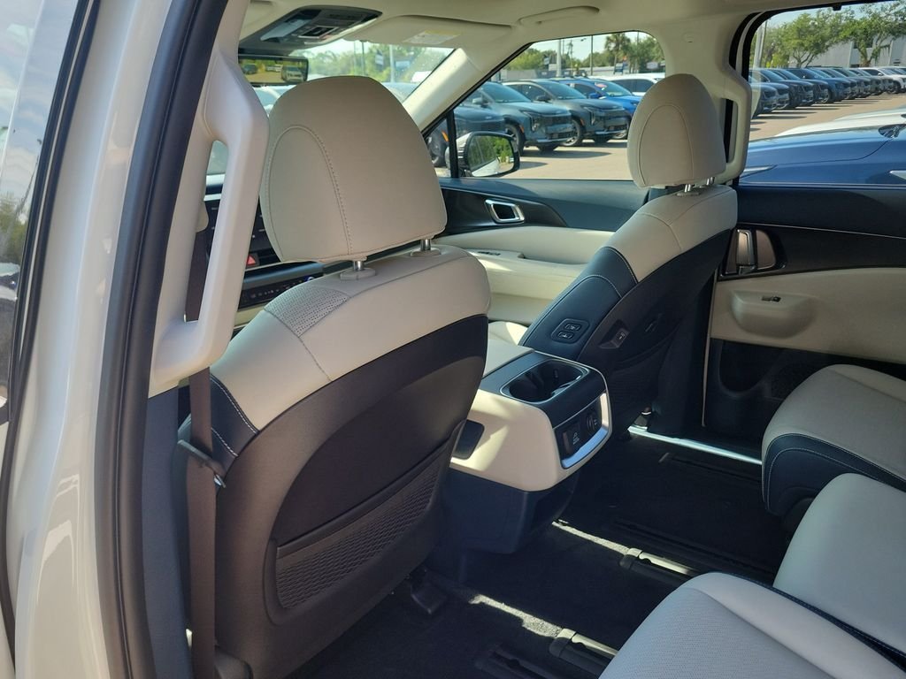 New 2026 Kia Carnival SX Prestige FWD image 17