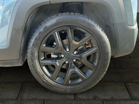 Used 2018 Jeep Renegade Altitude w/ Popular Equipment Group image 16