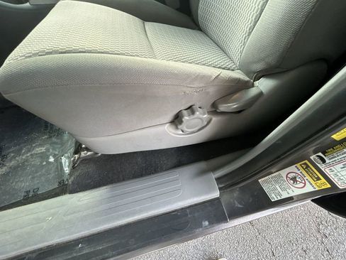 Used 2012 Toyota Tacoma PreRunner image 13