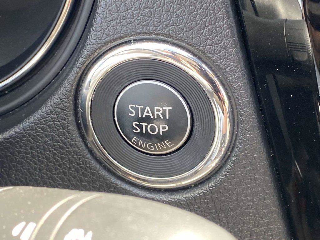 Used 2022 Nissan Rogue Sport SV AWD/4WD image 28