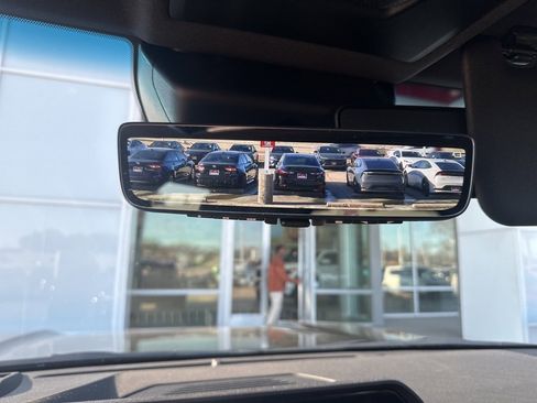 Used 2025 Toyota Land Cruiser image 7