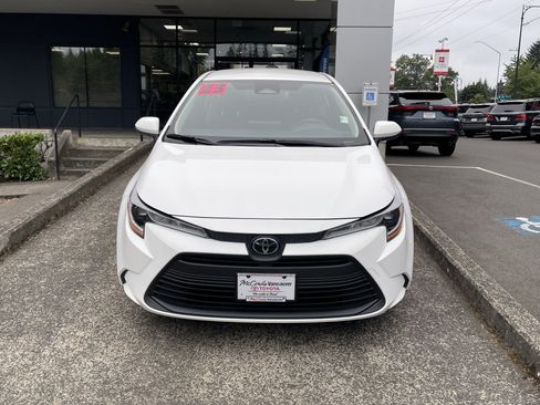 Certified 2023 Toyota Corolla LE w/ Carpet Mat Package (TMS) FWD image 2