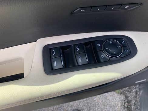 Used 2020 Cadillac XT5 Sportv AWD/4WD image 13