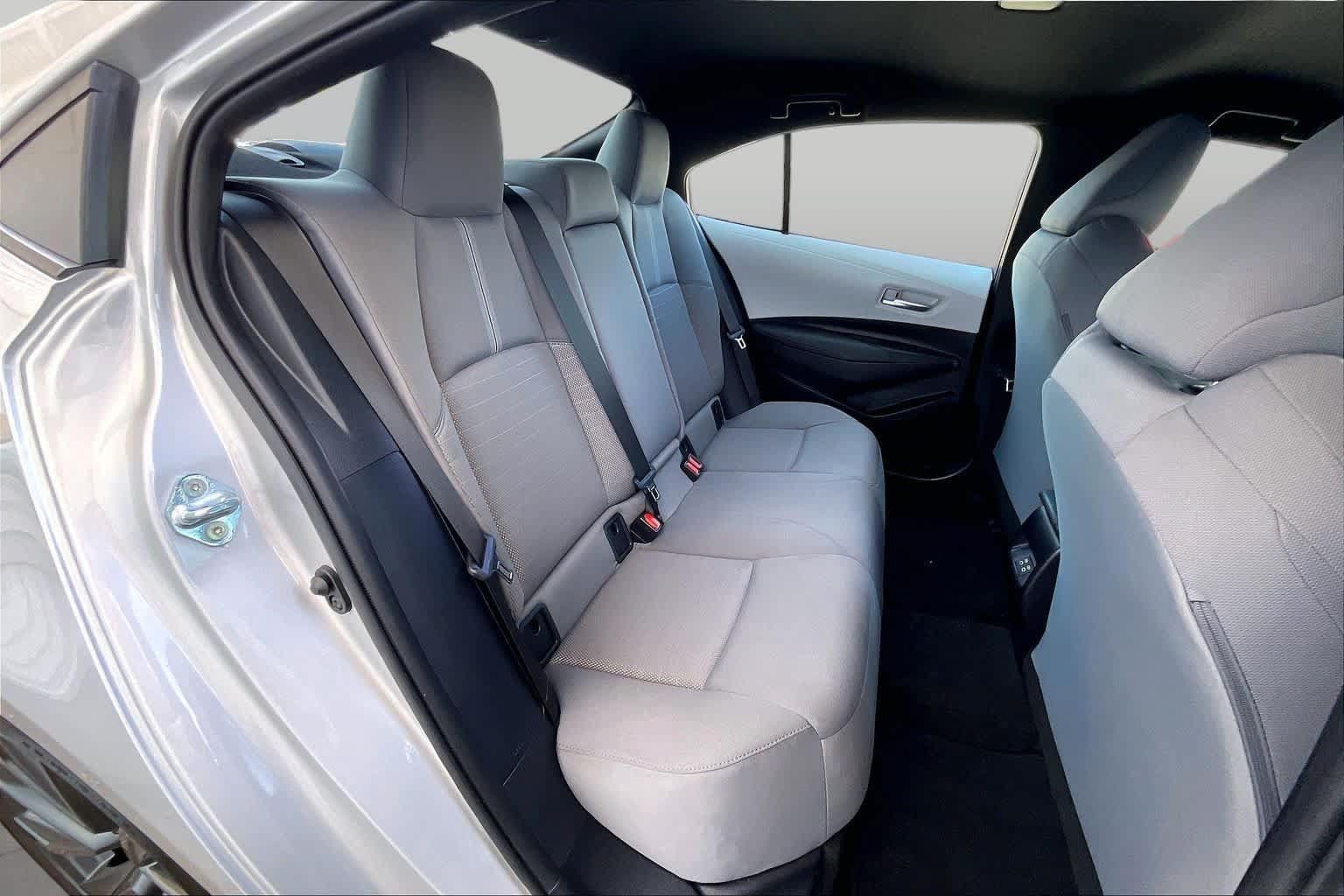 Used 2025 Toyota Corolla SE FWD image 20