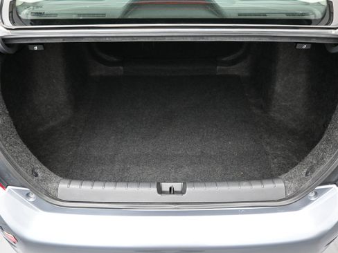 Used 2017 Honda Civic EX-L image 8