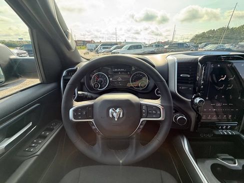 New 2026 RAM 1500 Big Horn AWD/4WD image 9