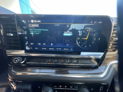 Used 2025 Chevrolet Silverado 2500 LT w/ Convenience Package image 13