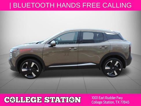 Certified 2025 Nissan Kicks SR FWD image 7
