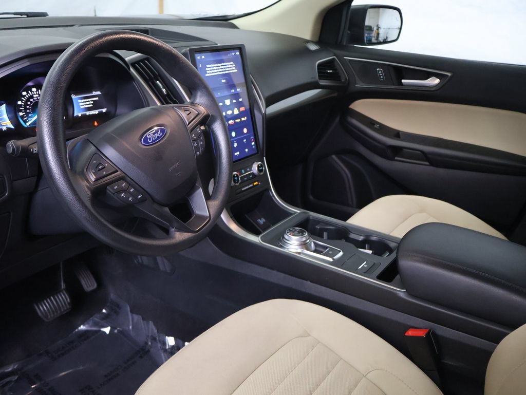 Used 2022 Ford Edge SE AWD/4WD image 17