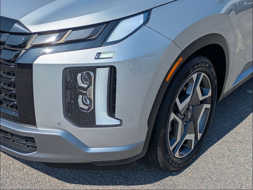 Used 2024 Hyundai Palisade Limited FWD image 9