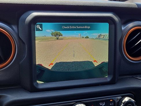 Used 2022 Jeep Gladiator Mojave w/ Trailer Tow Package AWD/4WD image 28