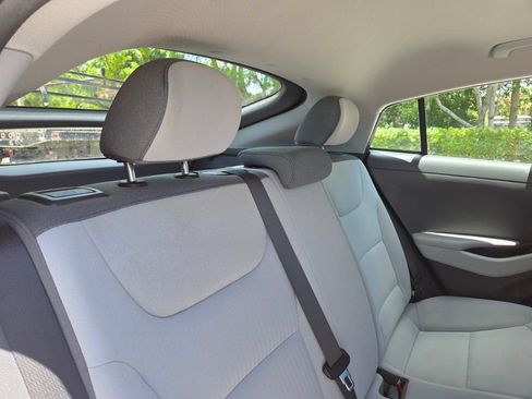 Used 2021 Hyundai Ioniq Blue FWD image 19