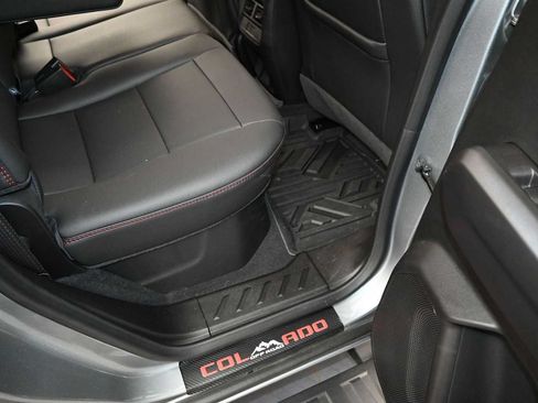Used 2026 Chevrolet Colorado Z71 w/ Technology Package AWD/4WD image 27