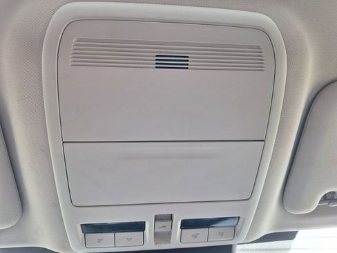 Used 2025 MAZDA CX-70 3.3 Turbo w/ Preferred Package image 18