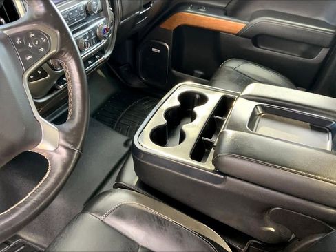 Used 2018 Chevrolet Silverado 1500 LTZ w/ Sport Package AWD/4WD image 16