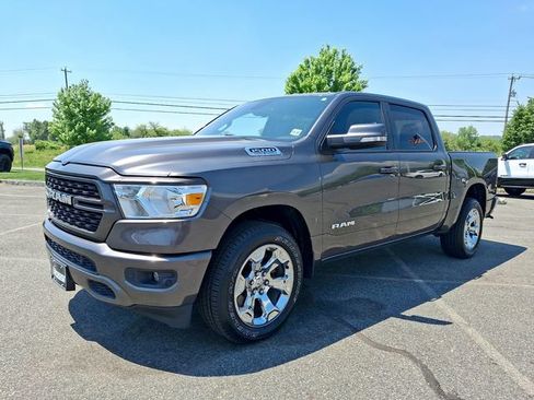 Used 2022 RAM 1500 Big Horn AWD/4WD image 3