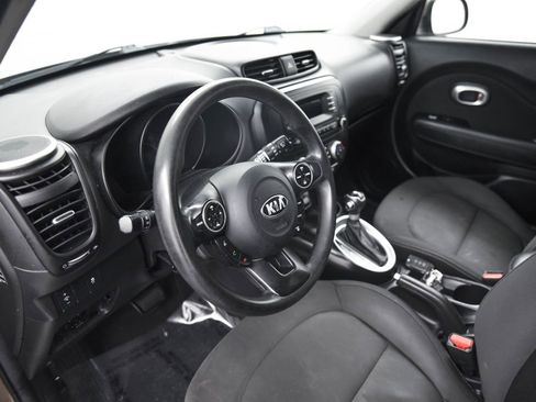 Used 2015 Kia Soul image 16