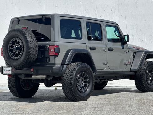 Used 2022 Jeep Wrangler Unlimited Rubicon w/ Xtreme Recon 35" Tire Package image 3