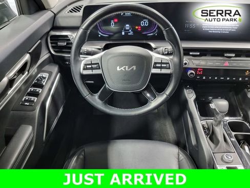 Used 2023 Kia Telluride S w/ S Sunroof Package FWD image 24