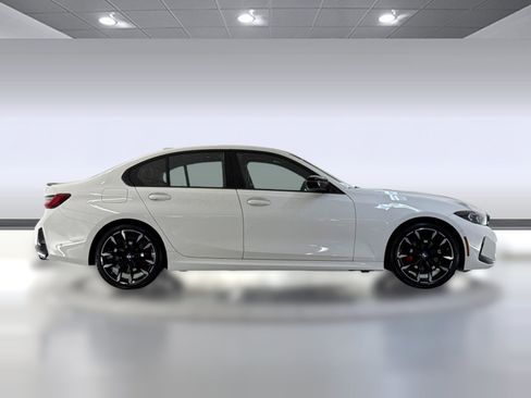 New 2026 BMW 330i Sedan w/ M Sport Package image 7