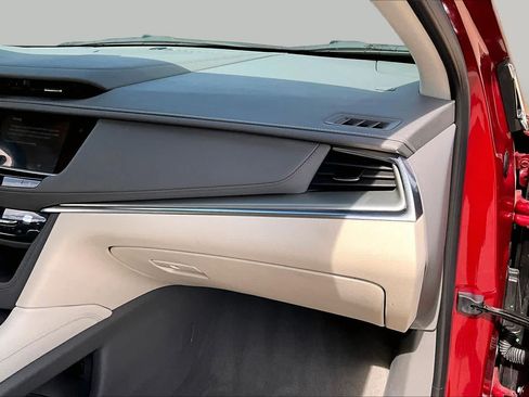 Used 2023 Cadillac XT5 Premium Luxury FWD image 18
