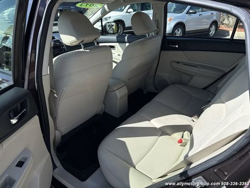 Used 2013 Subaru Impreza 2.0i Sport Premium image 17