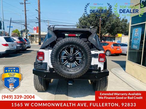 Used 2013 Jeep Wrangler Unlimited Sport image 14