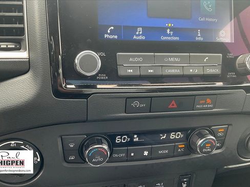 Used 2024 Nissan Frontier SV w/ SV Convenience Package image 31