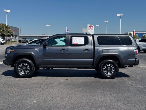 Used 2023 Toyota Tacoma TRD Off-Road w/ Technology Package AWD/4WD image 8
