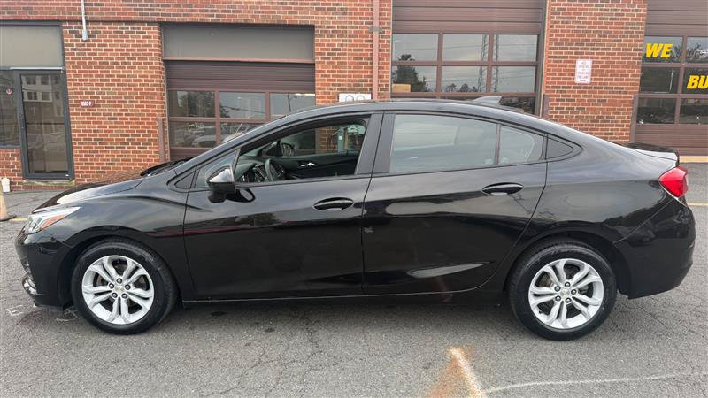 Used 2019 Chevrolet Cruze LS w/ LS Convenience Package FWD image 14