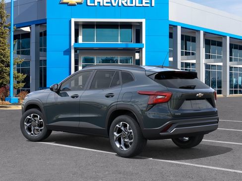 New 2026 Chevrolet Trax LT FWD image 27