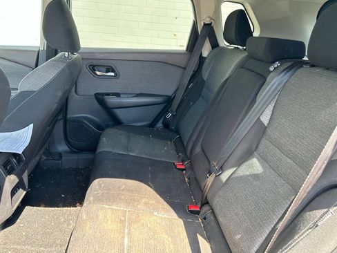 Used 2023 Nissan Rogue SV AWD/4WD image 8