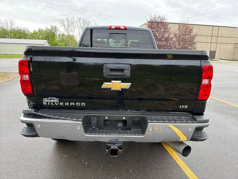 Used 2019 Chevrolet Silverado 2500 LTZ w/ Duramax Plus Package AWD/4WD image 7