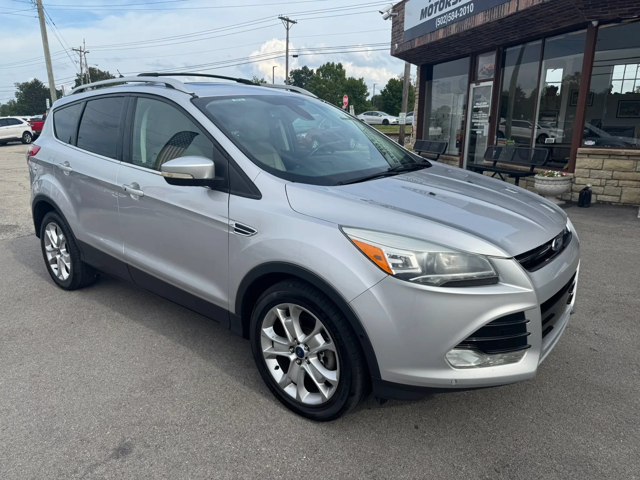 Used 2016 Ford Escape Titanium w/ Equipment Group 301A FWD image 17
