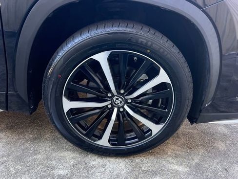 Used 2022 Toyota Highlander XSE image 41