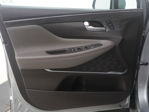 Used 2020 Hyundai Santa Fe Limited image 22