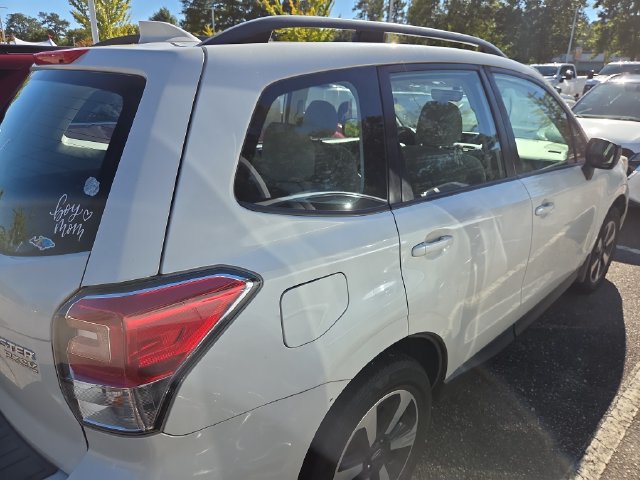 Used 2017 Subaru Forester 2.5i w/ Protection Package #1 AWD/4WD image 3