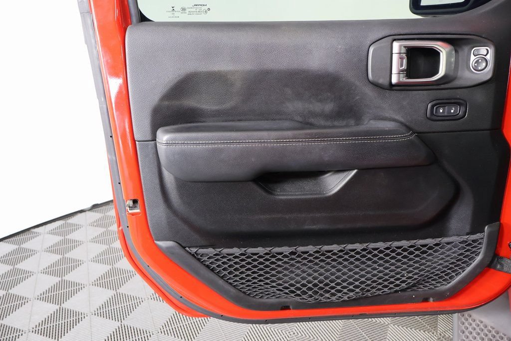 Used 2020 Jeep Wrangler Unlimited Sahara AWD/4WD image 11