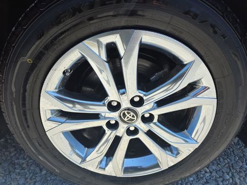 Certified 2023 Toyota Sienna XSE AWD/4WD image 10