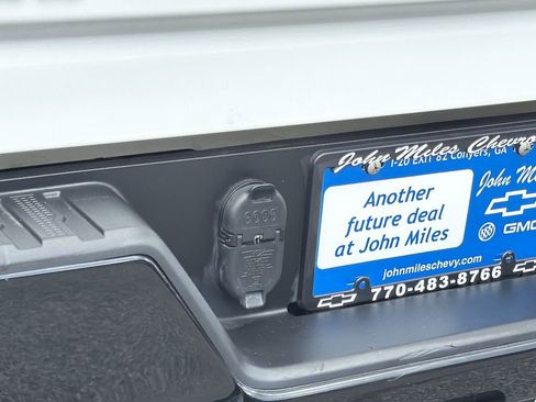 Used 2024 Chevrolet Silverado 2500 Custom w/ Custom Convenience Package AWD/4WD image 35