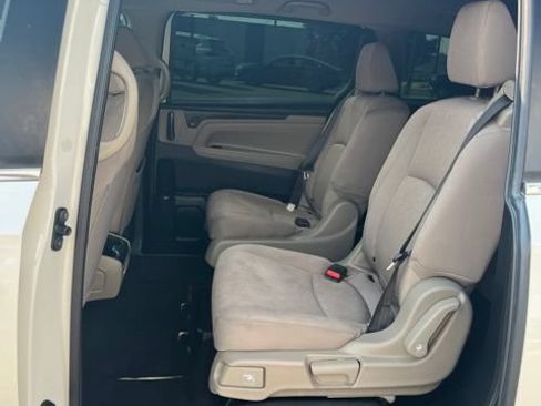 Used 2019 Honda Odyssey LX image 29